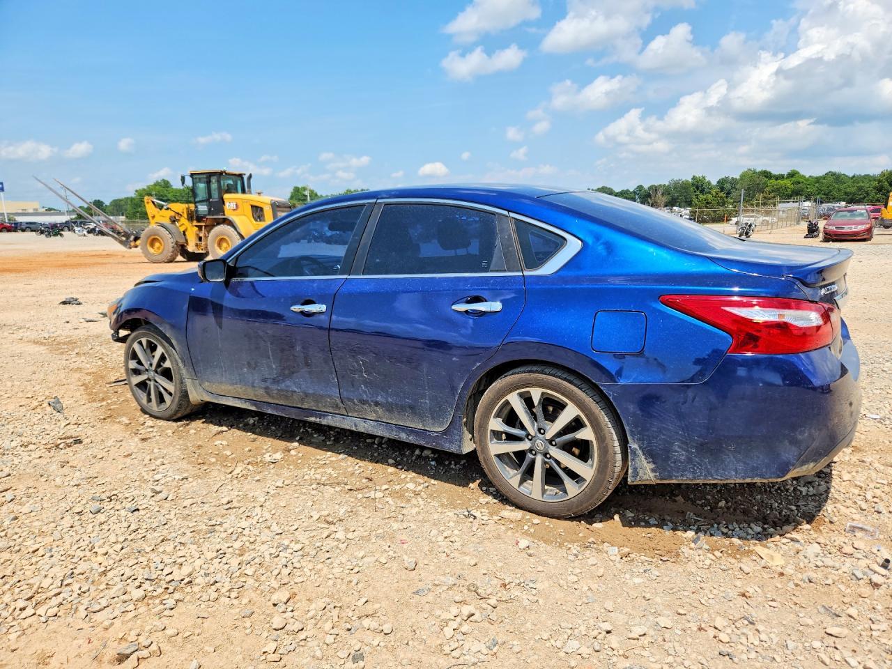 2016 Nissan Altima 2.5 Sr - Image 2