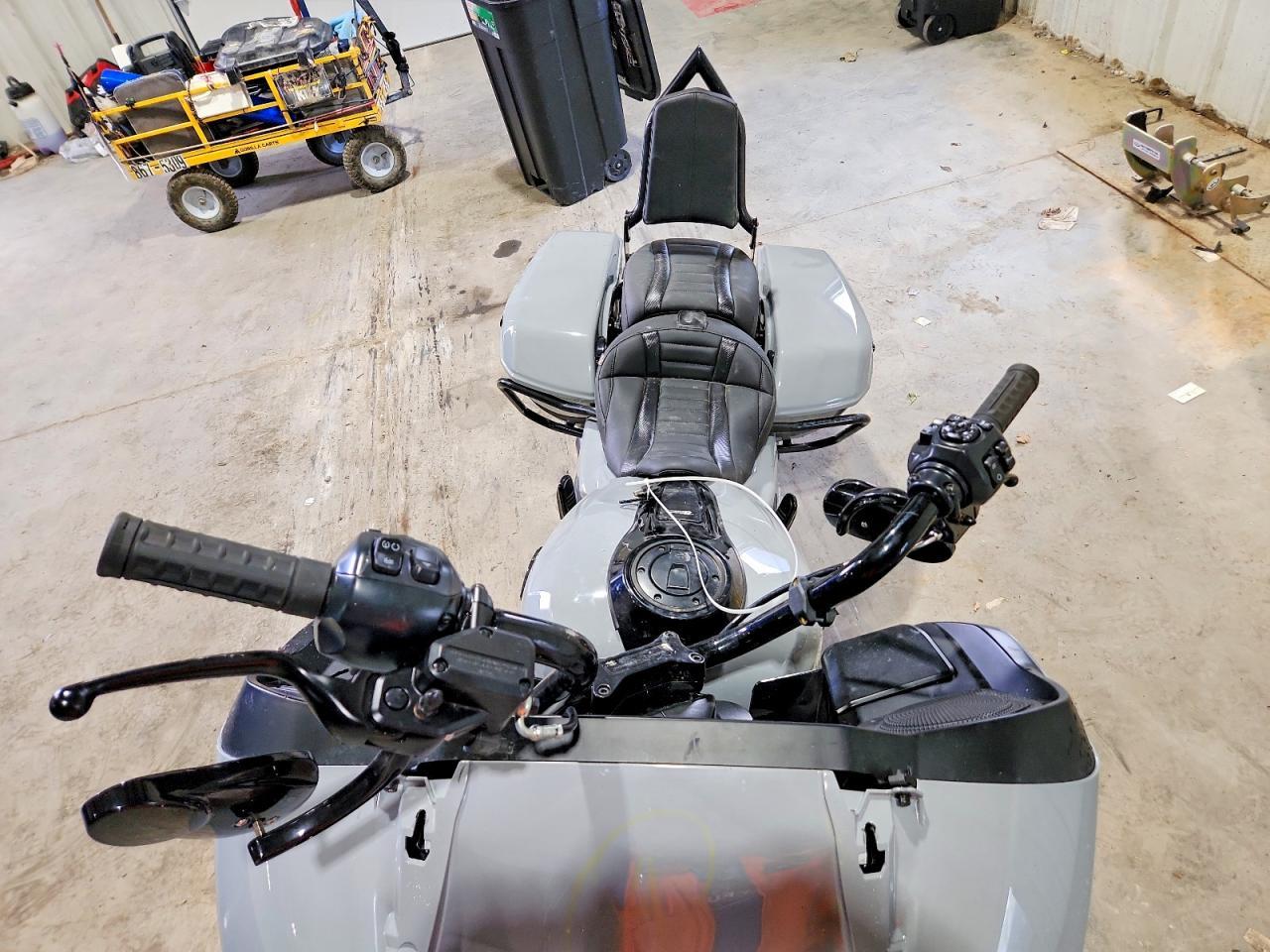 2025 Harley-Davidson Fltrx - Image 5