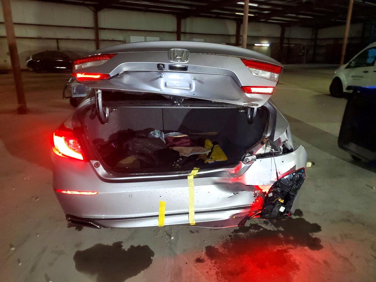 2018 Honda Accord Touring - Фото 6