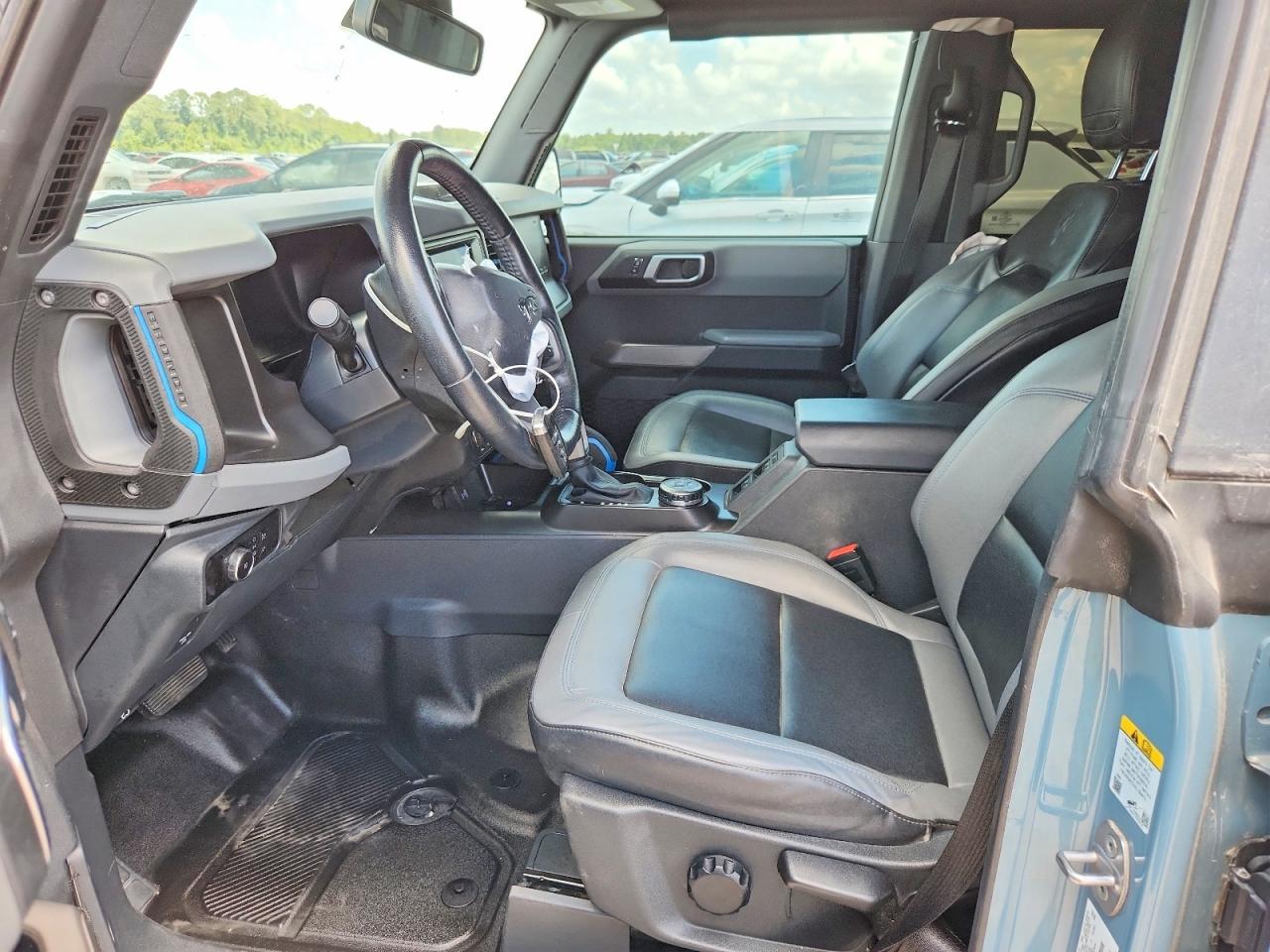 2023 Ford Bronco Base - Image 7
