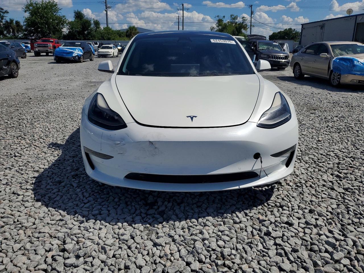 2022 Tesla Model 3 - Фото 5