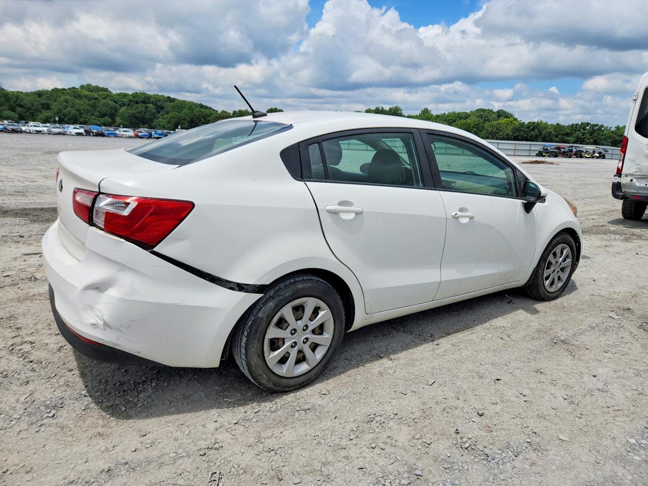 2017 Kia Rio Lx - Фото 3