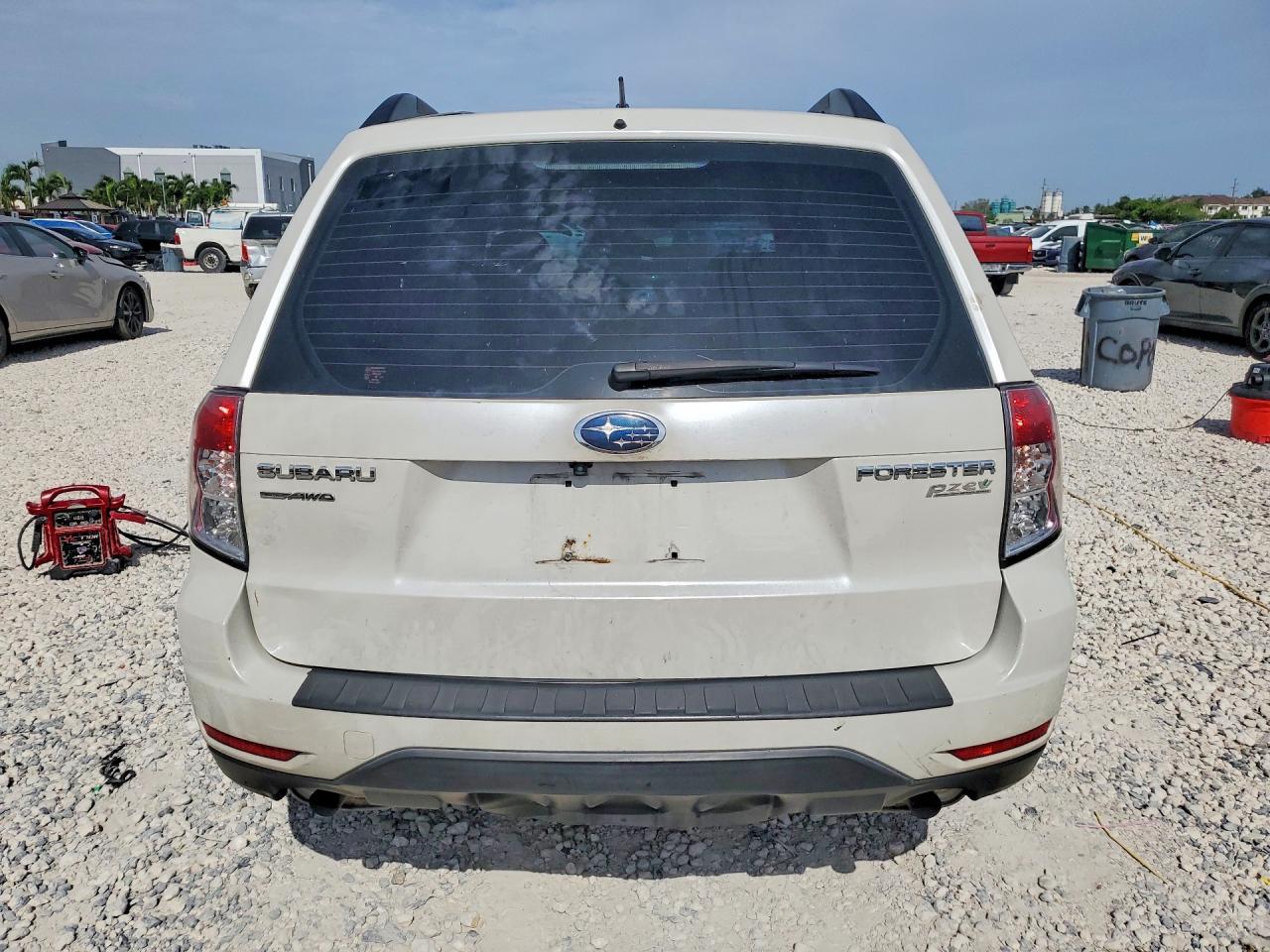 2011 Subaru Forester 2.5X - Фото 6