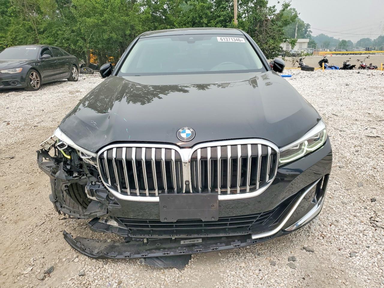 2020 BMW 745Xe - Фото 5