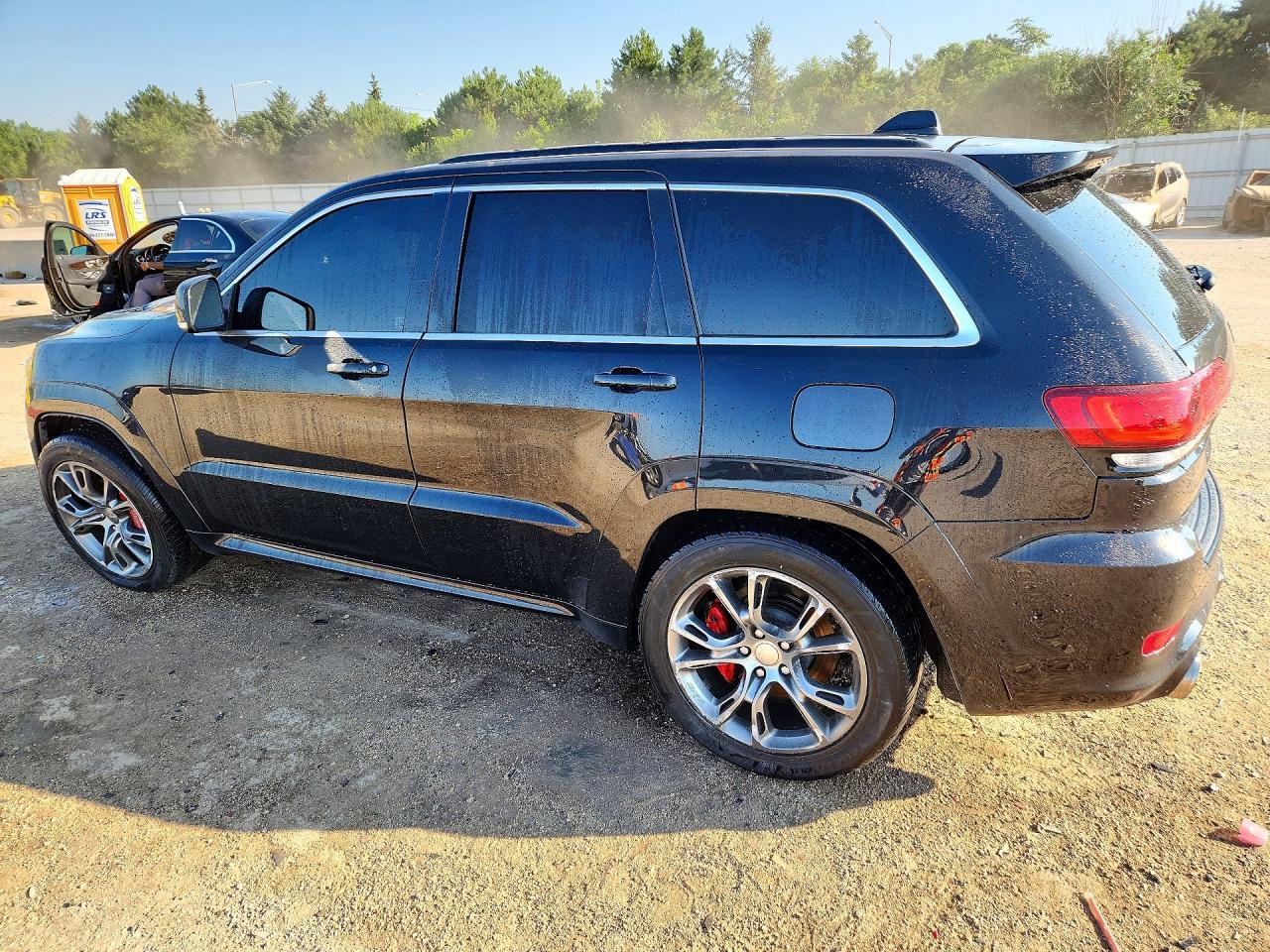 2015 Jeep Grand Cherokee Srt-8 - Image 2