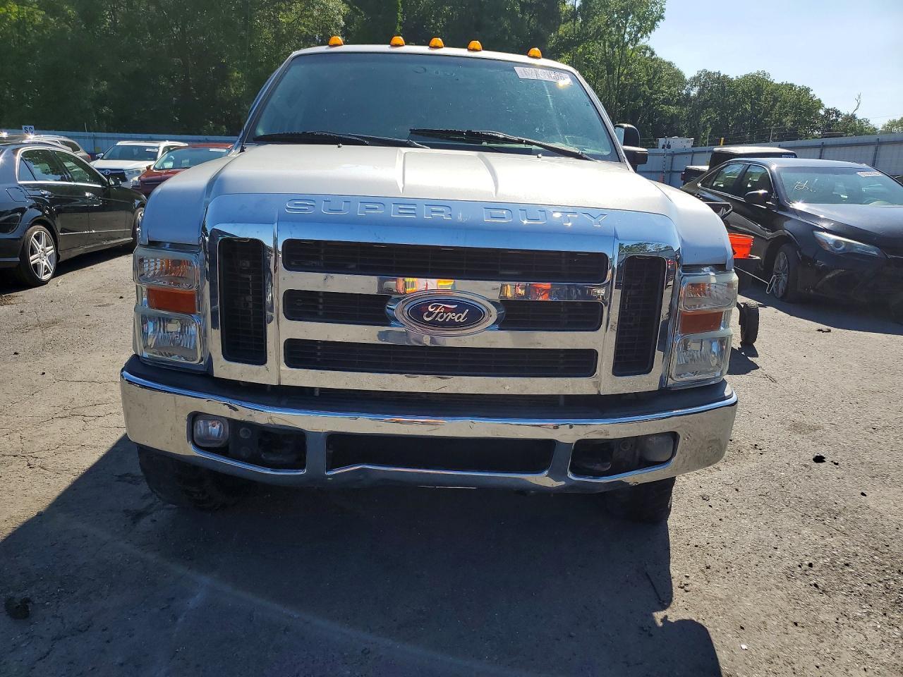2009 Ford F250 Super Duty - Image 5