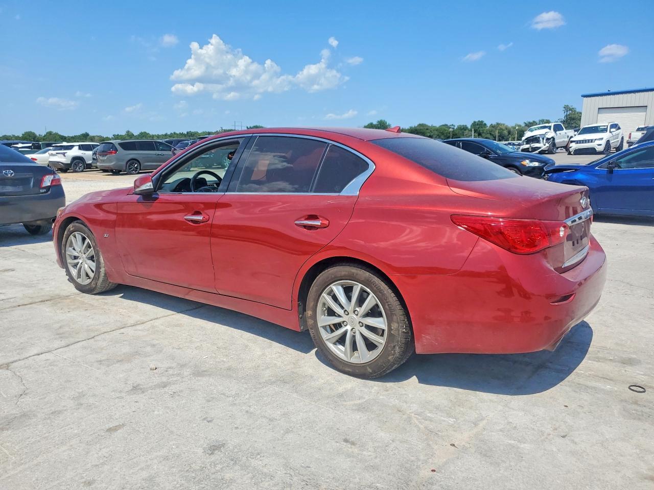 2015 Infiniti Q50 Premium - Фото 2