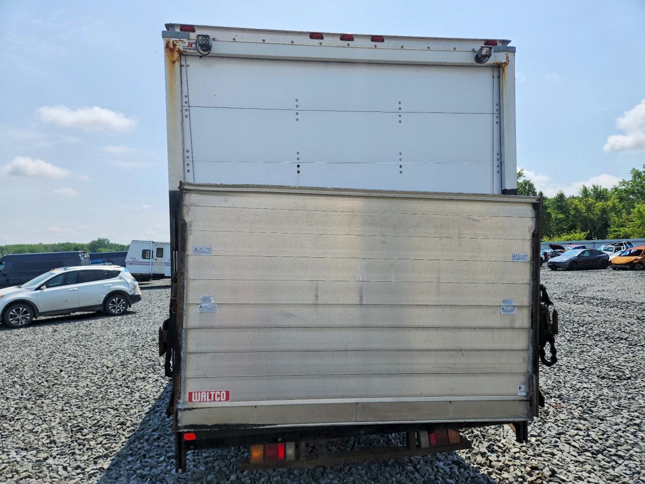 2014 Isuzu Npr Hd - Delivery Truck - Image 6