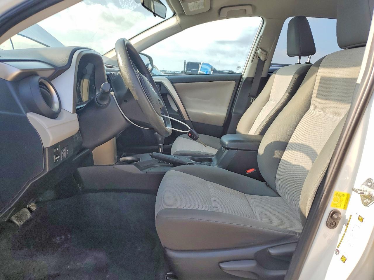 2015 Toyota Rav4 - Фото 7