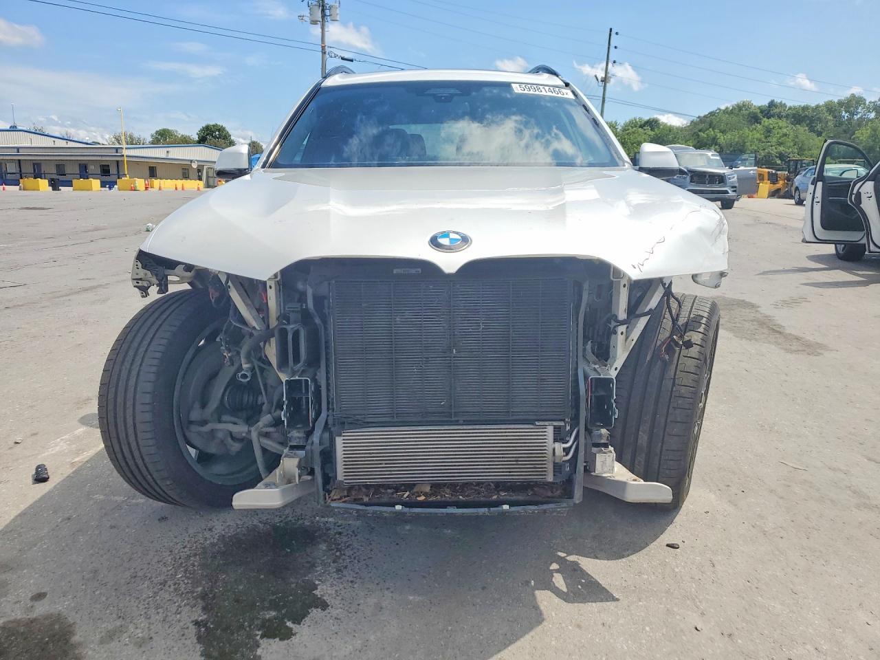 2024 BMW X7 xDrive40I - Image 5
