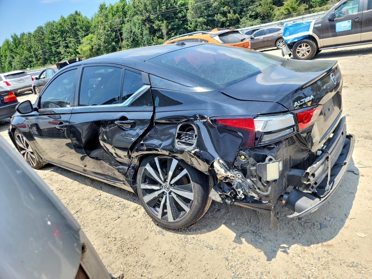 2021 Nissan Altima Sr - Image 2