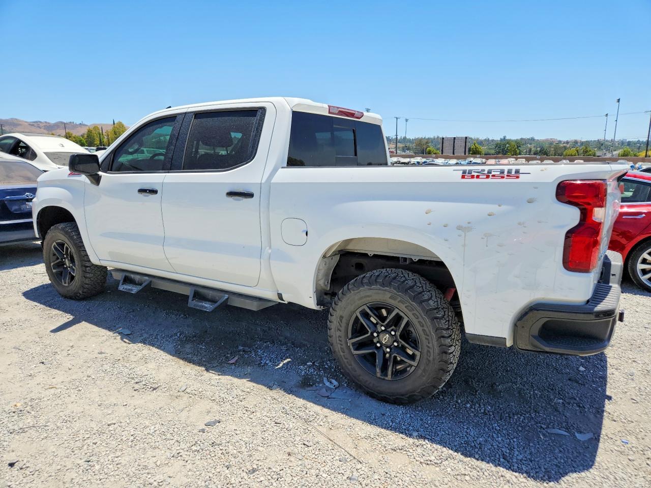 2021 Chevrolet Silverado K1500 Lt Trail Boss - Image 2