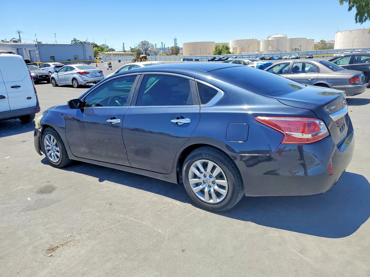 2013 Nissan Altima Sv - Image 2