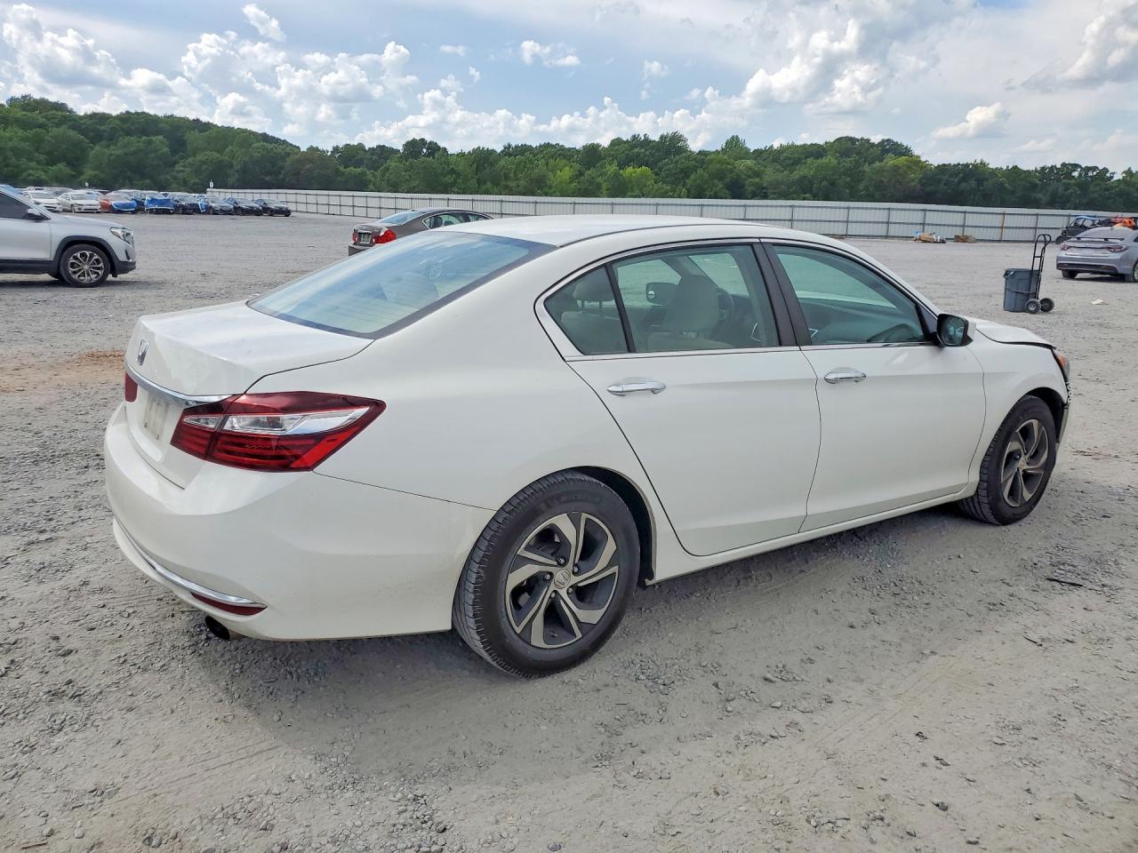 2017 Honda Accord Lx - Фото 3