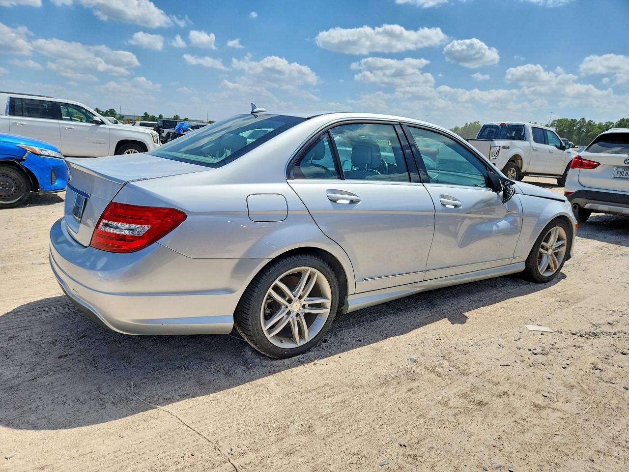 2013 Mercedes-Benz C - Фото 3