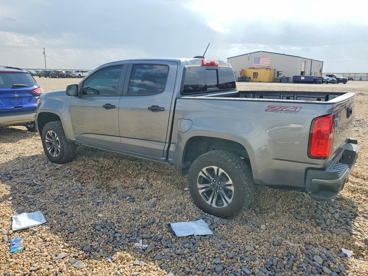 2021 Chevrolet Colorado Z71 - Фото 2