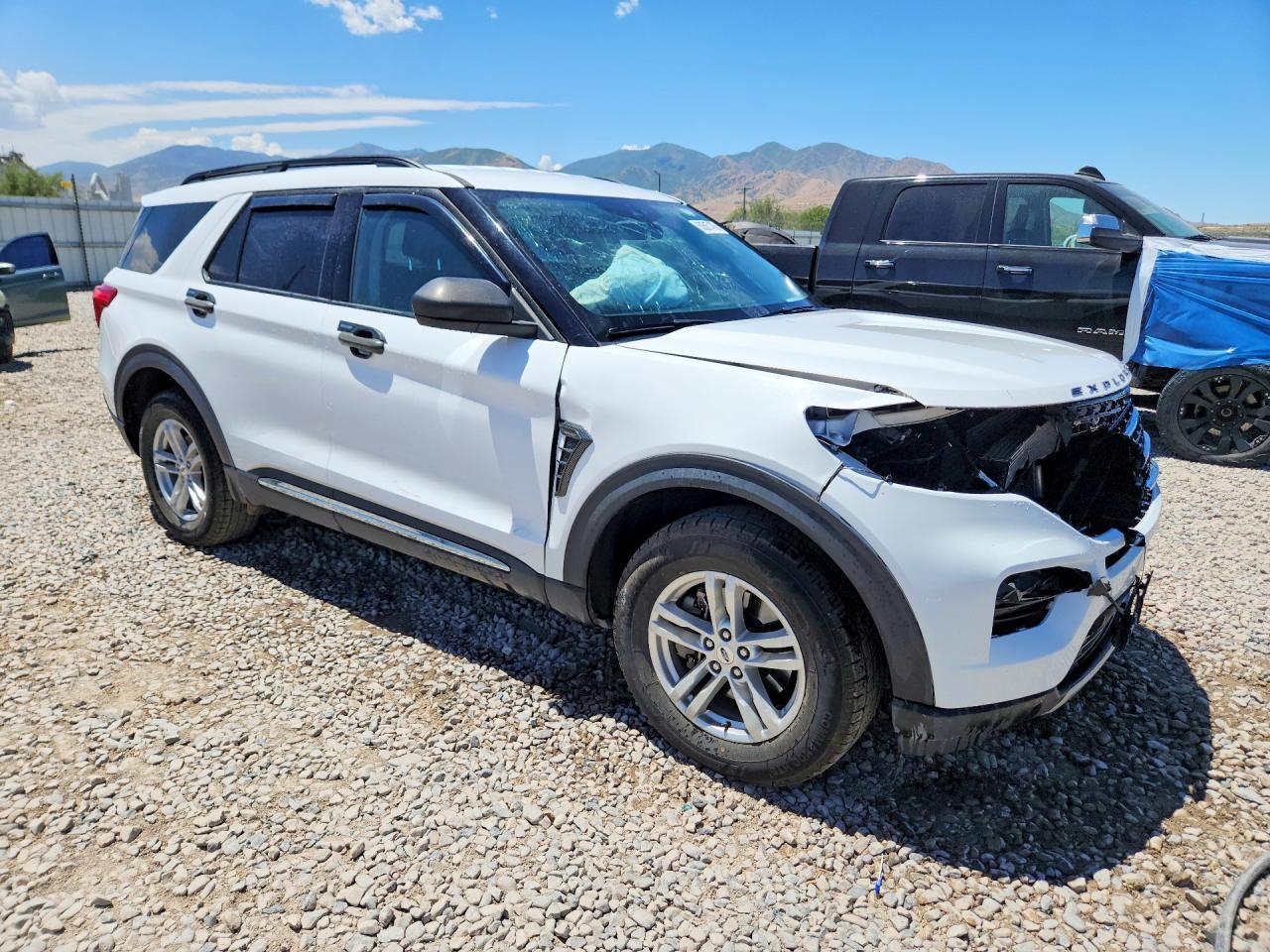 2023 Ford Explorer Xlt - Image 4