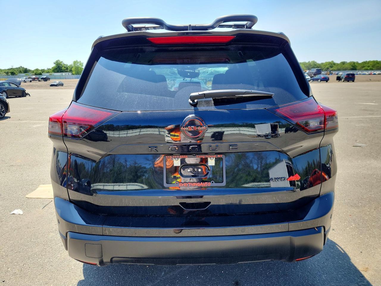 2026 Nissan Rogue Rock Creek - Image 6
