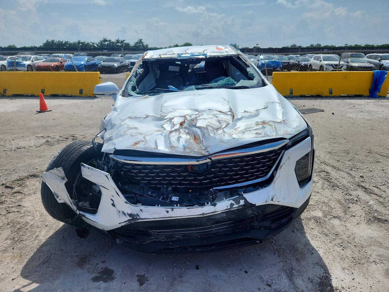 2024 Cadillac Xt4 Luxury - Image 5