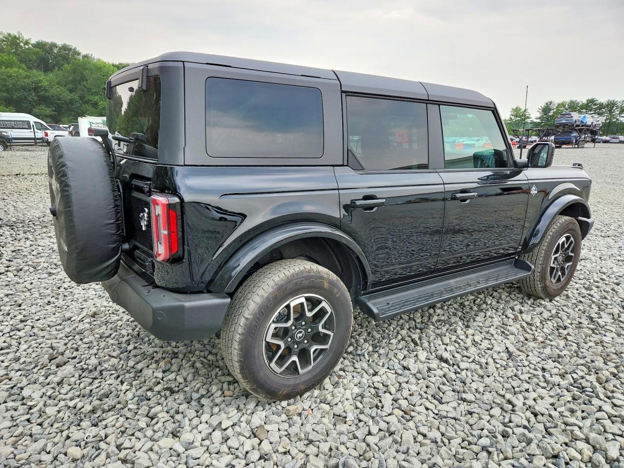 2025 Ford Bronco Outer Banks - Фото 3