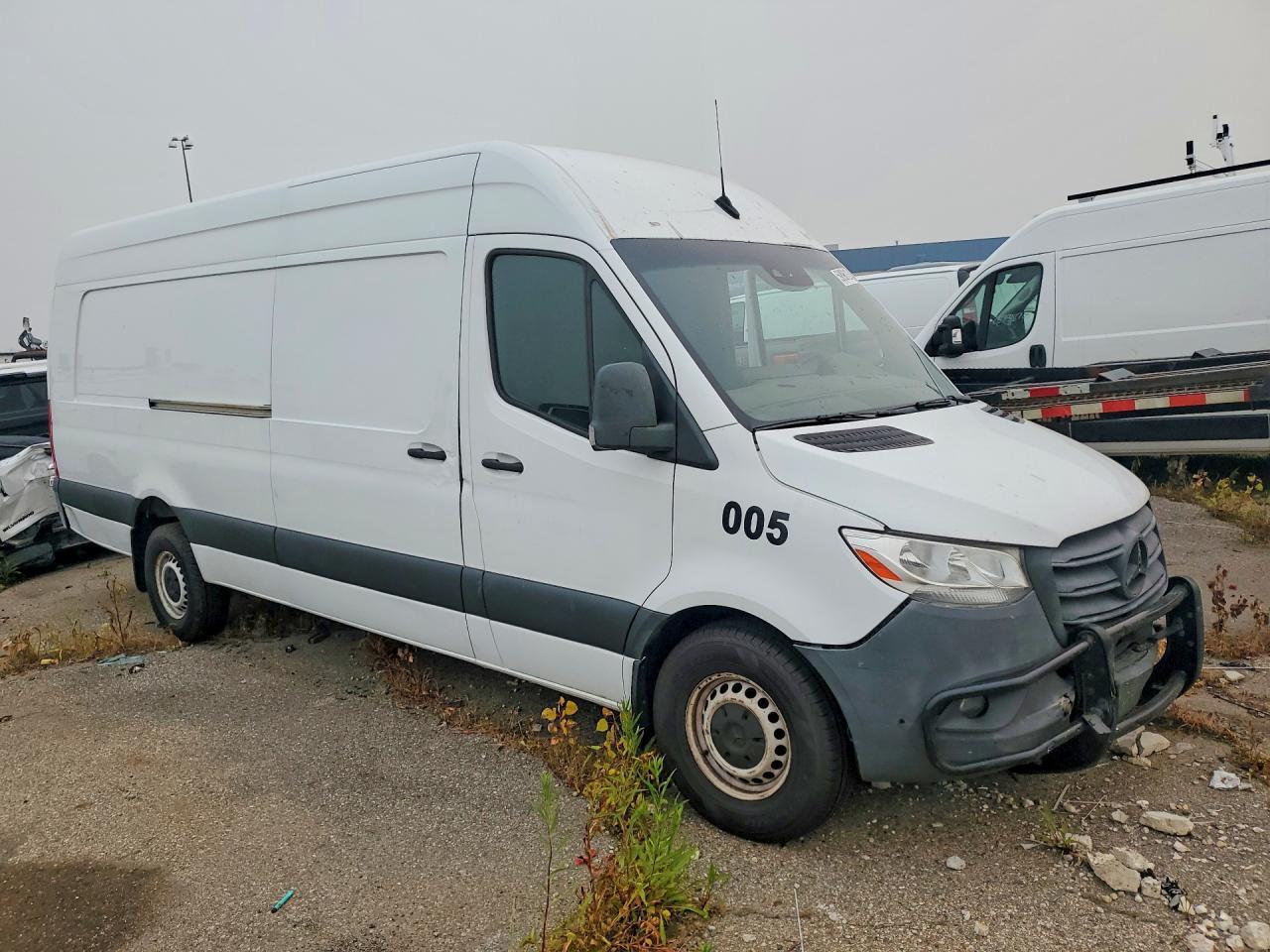 2021 Mercedes-Benz Sprinter 2500 Delivery Van - Фото 4