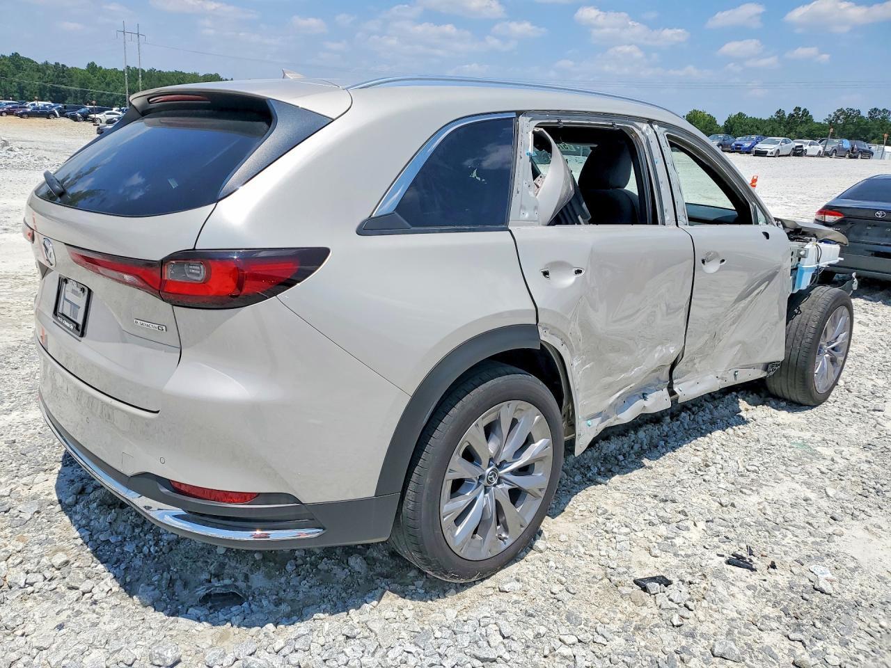 2024 Mazda Cx-90 Premium Plus - Image 3