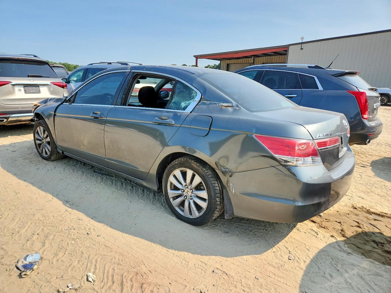 2011 Honda Accord - Фото 2