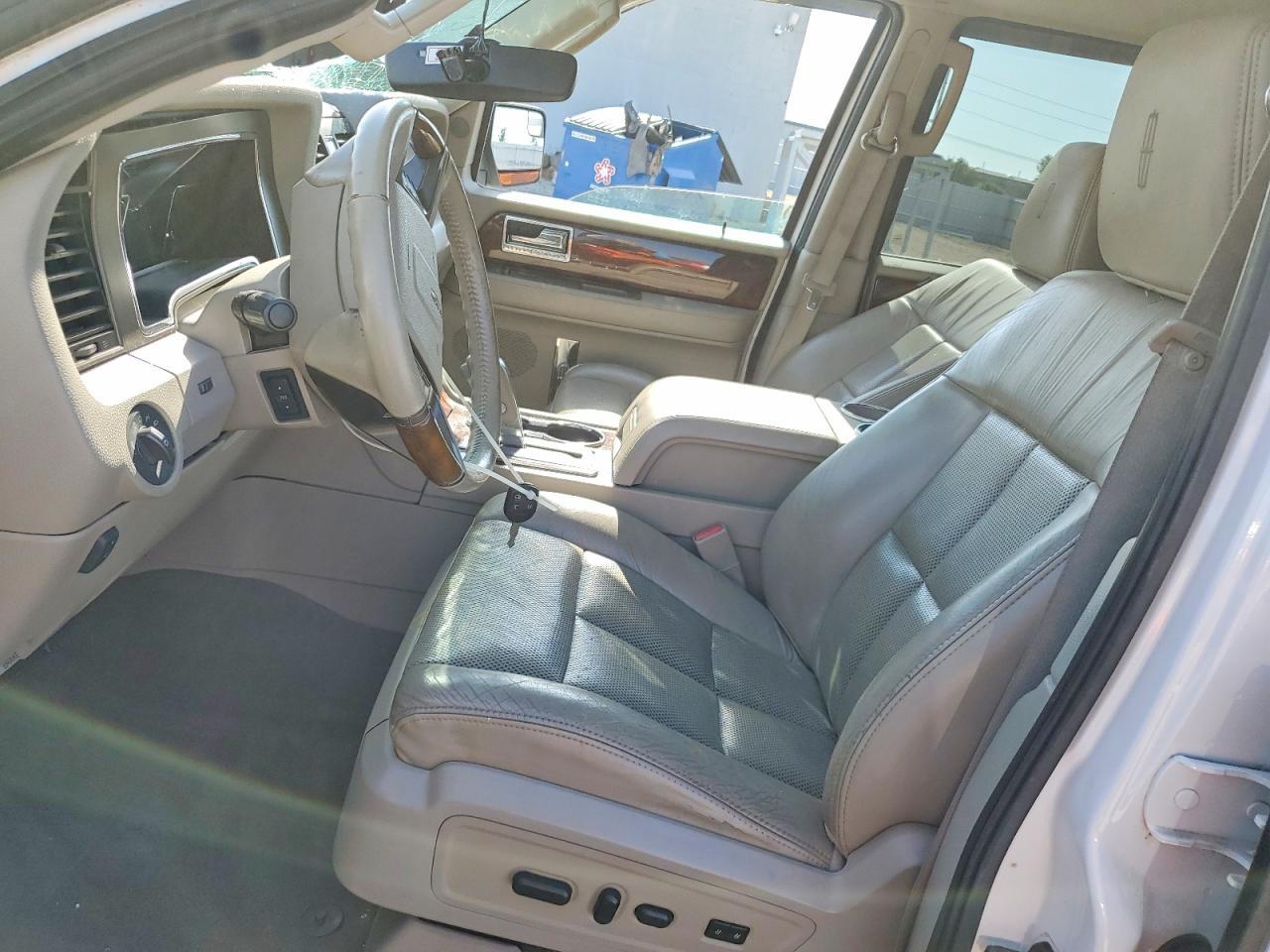 2013 Lincoln Navigator - Фото 7