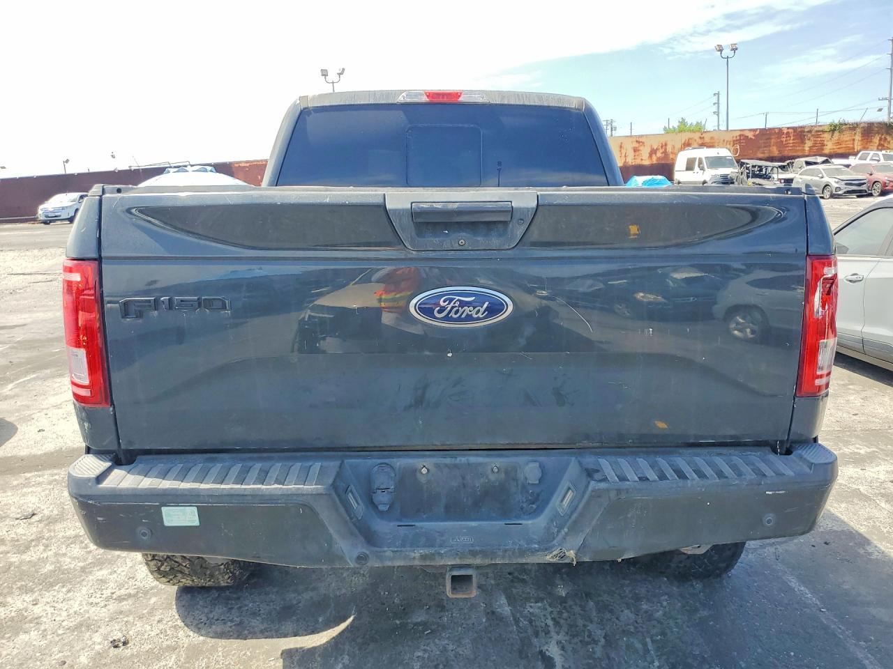2016 Ford F150 Supercrew - Фото 6