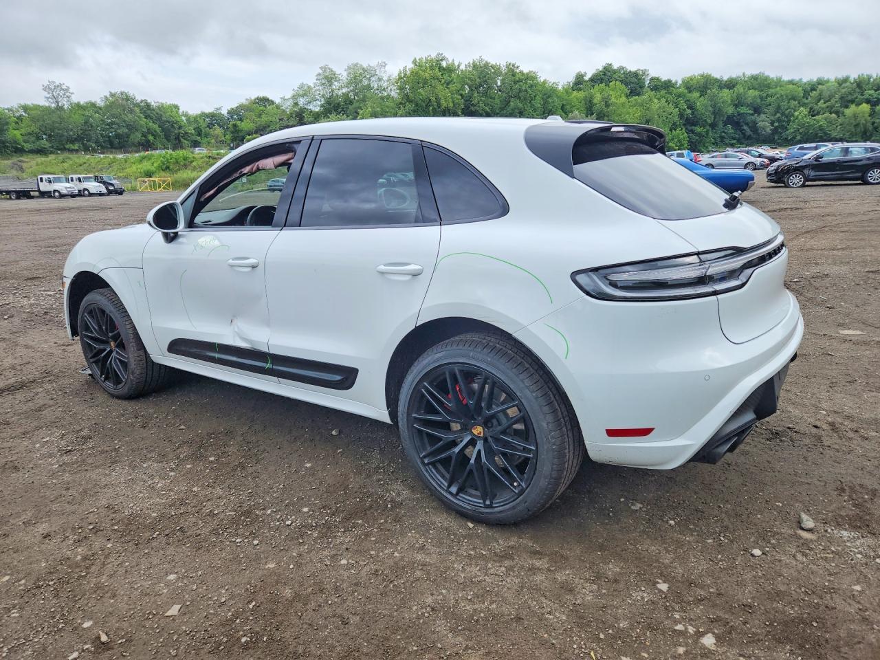 2025 Porsche Macan Gts - Image 2