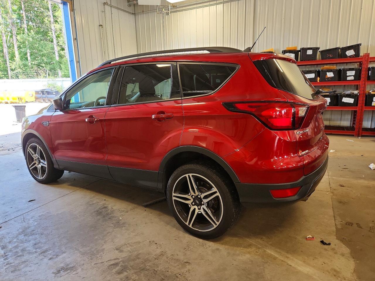 2019 Ford Escape Sel - Фото 2