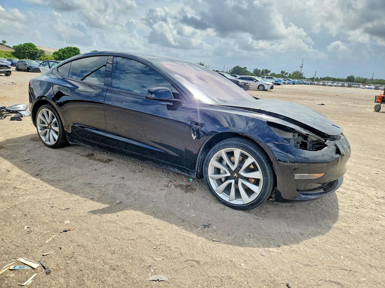 2020 Tesla Model 3 - Image 4