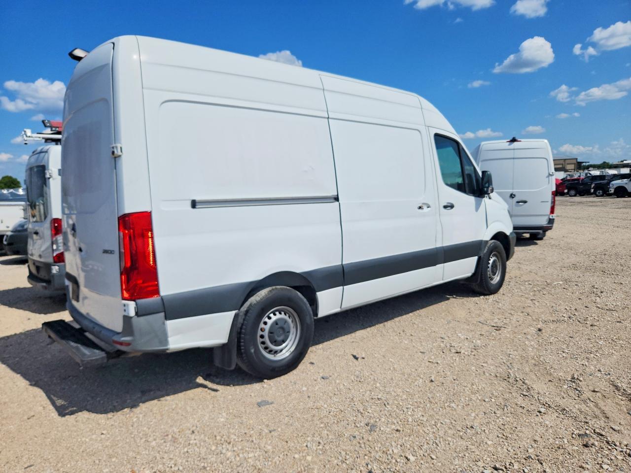 2022 Mercedes-Benz Sprinter 2500 Delivery Van - Image 3