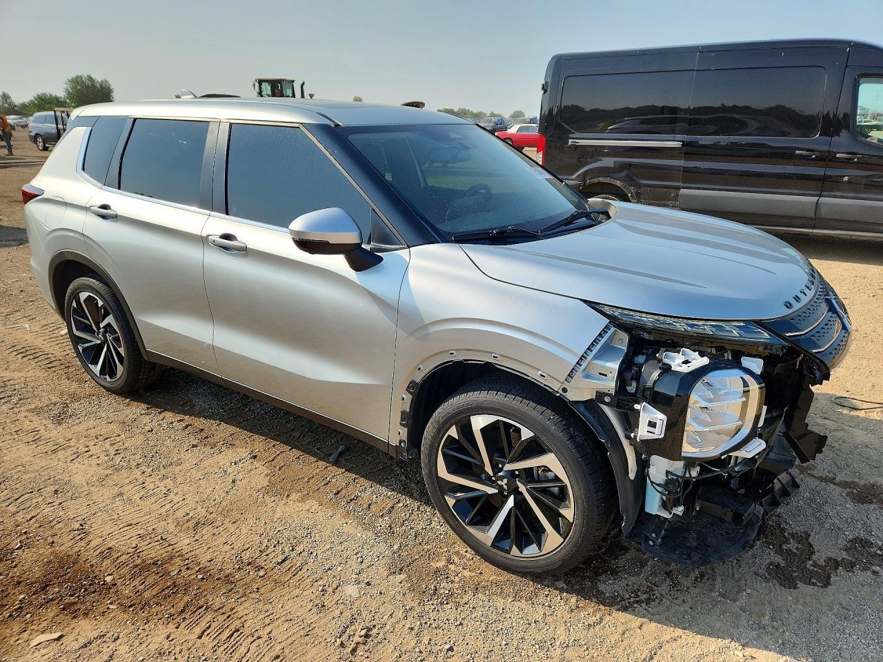 2024 Mitsubishi Outlander Se - Image 4