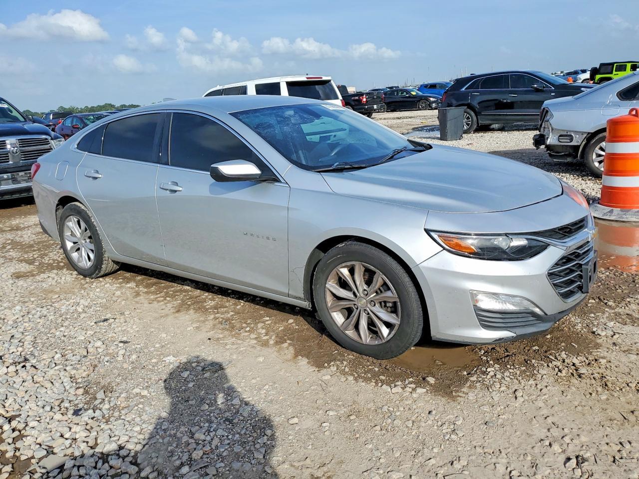 2019 Chevrolet Malibu Lt - Image 4