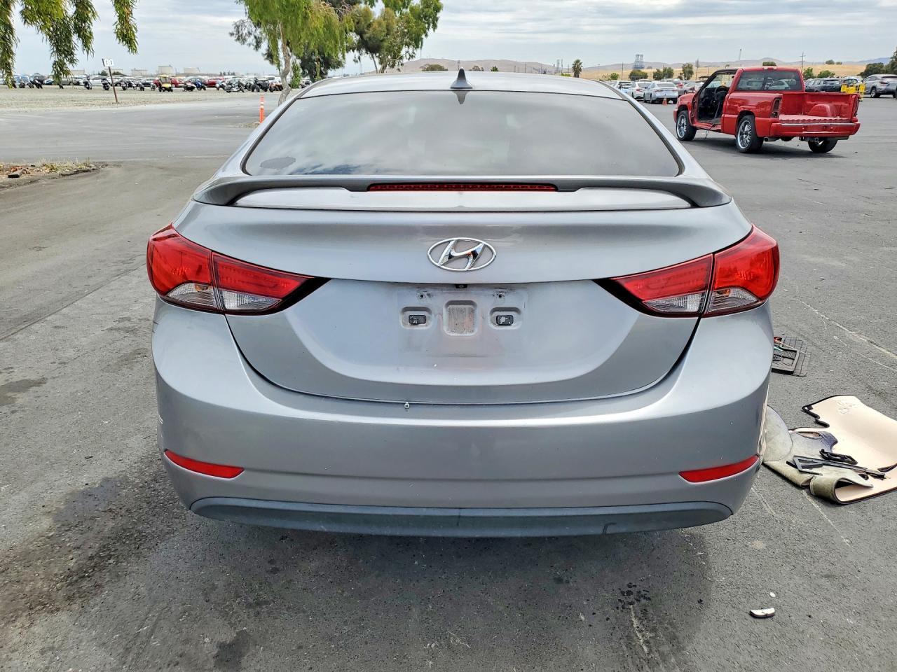 2015 Hyundai Elantra - Фото 6
