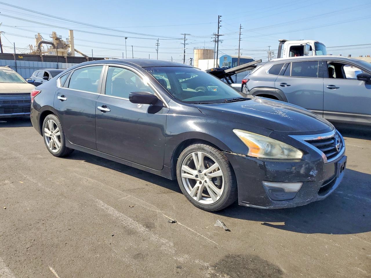 2013 Nissan Altima 3.5 S - Image 4