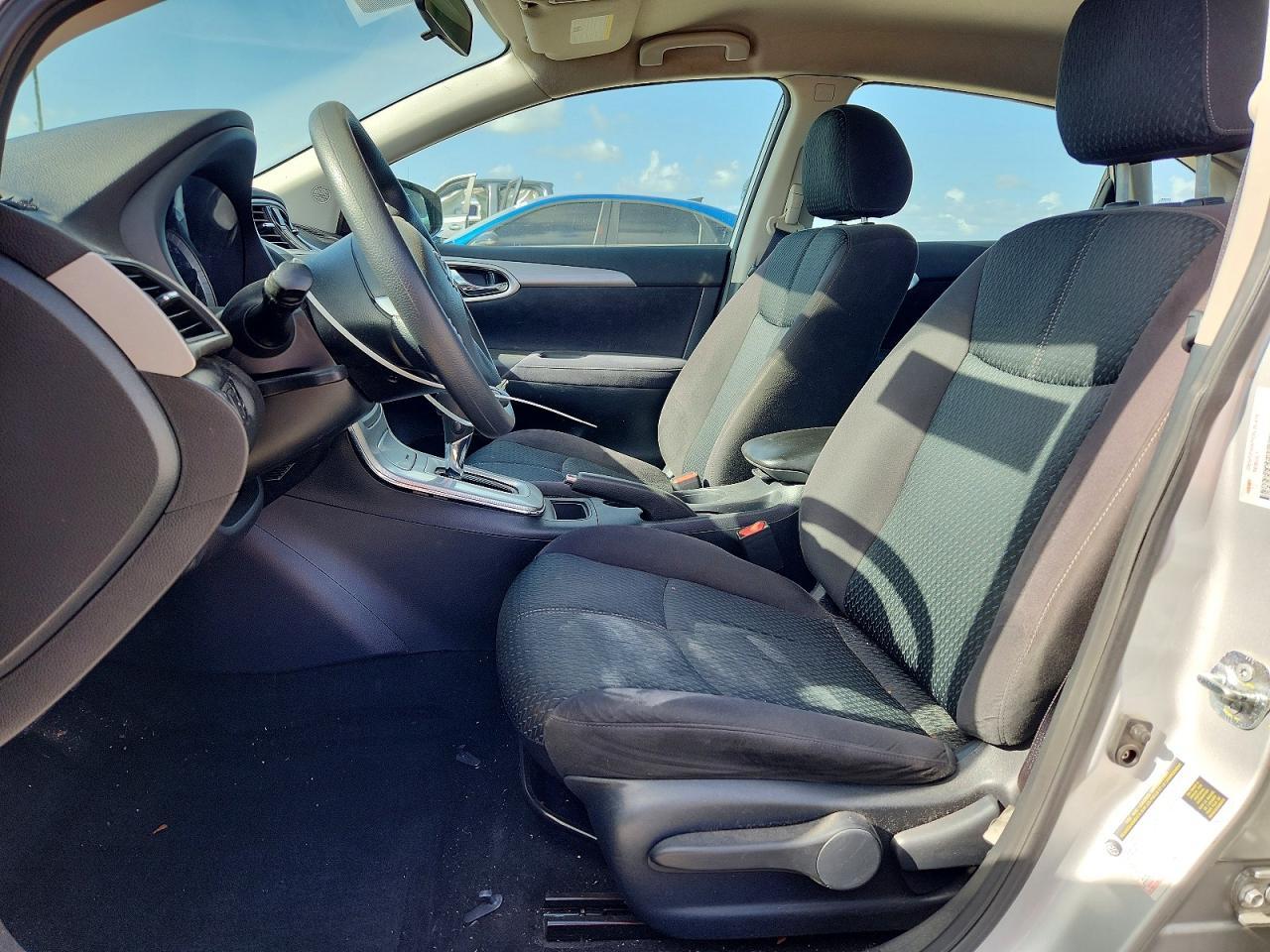 2013 Nissan Sentra S - Image 7