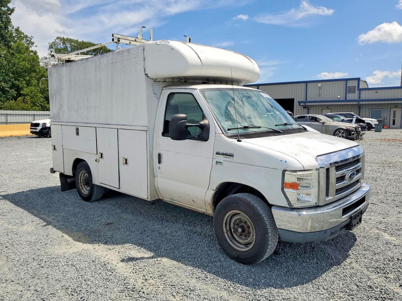 2012 Ford Econoline - Image 4