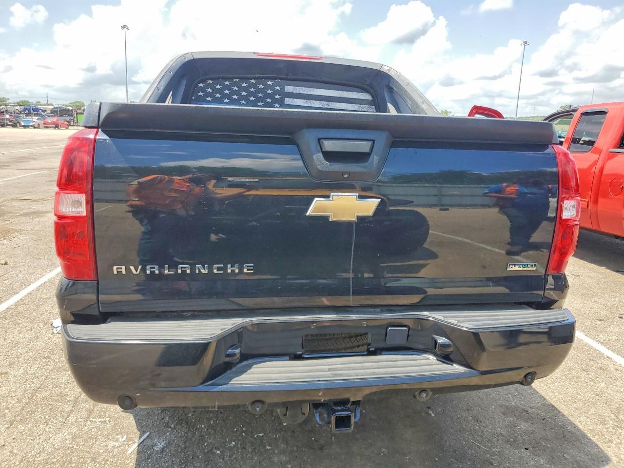 2010 Chevrolet Avalanche Lt - Фото 6