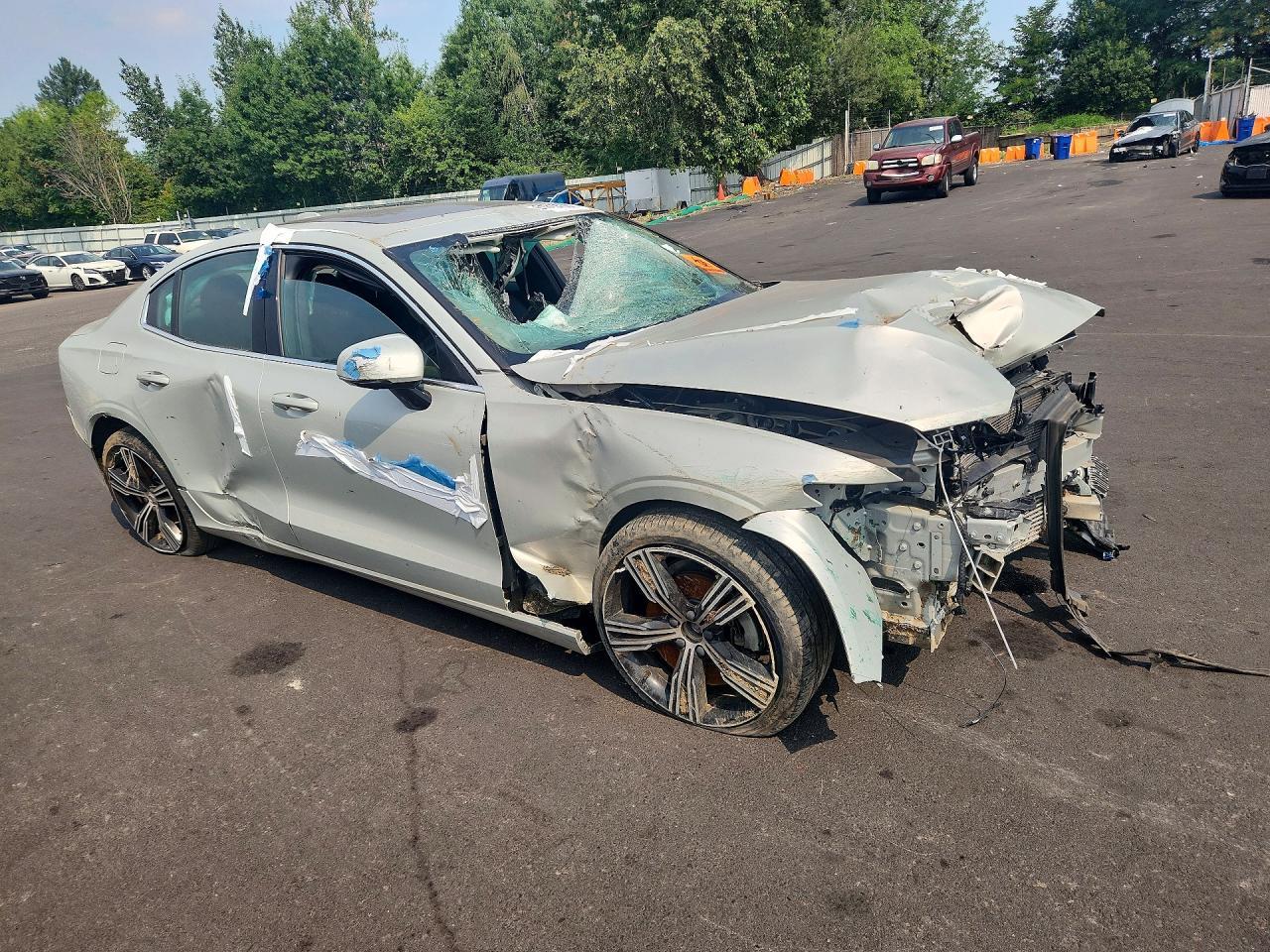 2019 Volvo S60 T5 Inscription - Фото 4