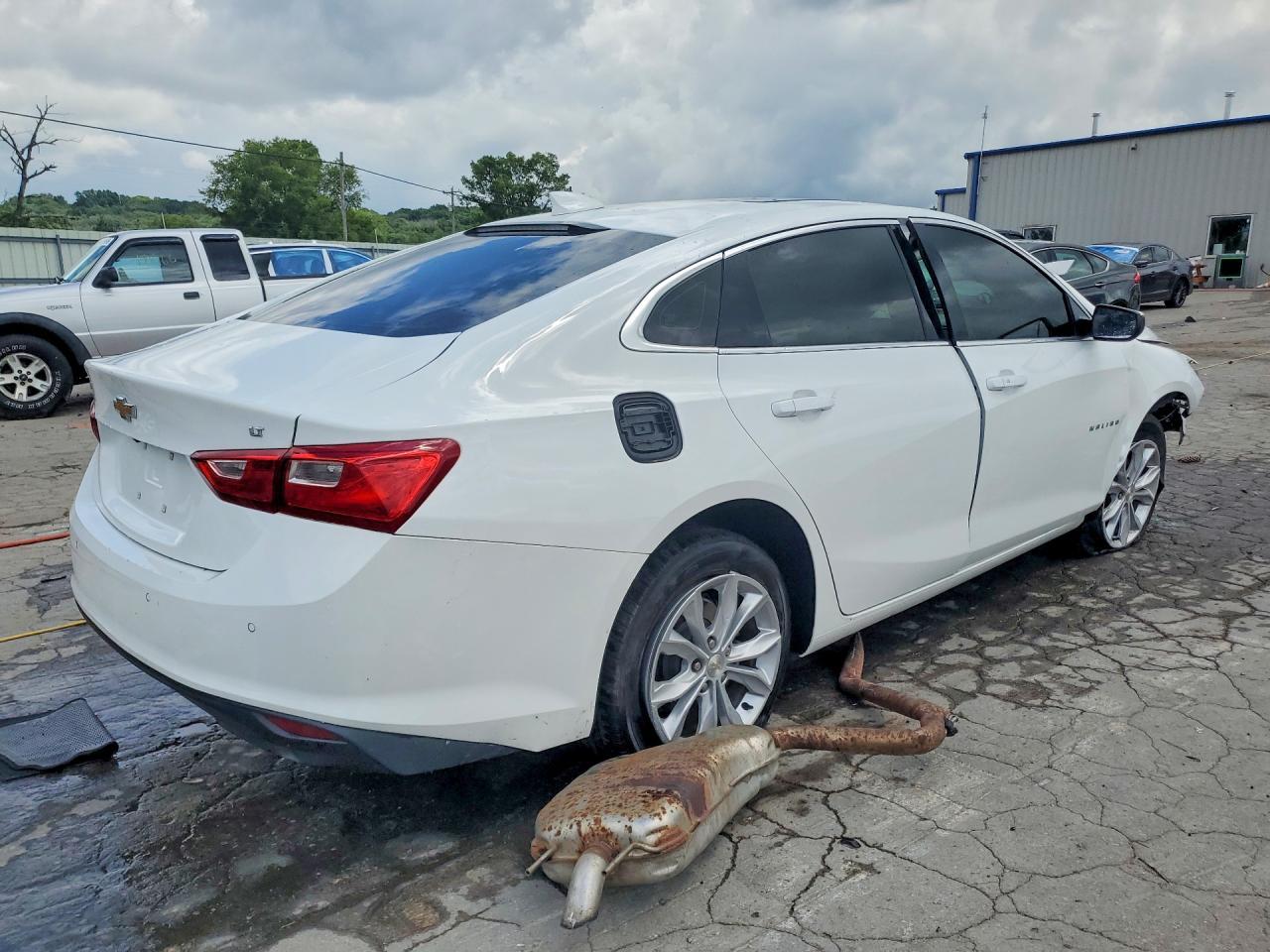 2024 Chevrolet Malibu Lt - Фото 3