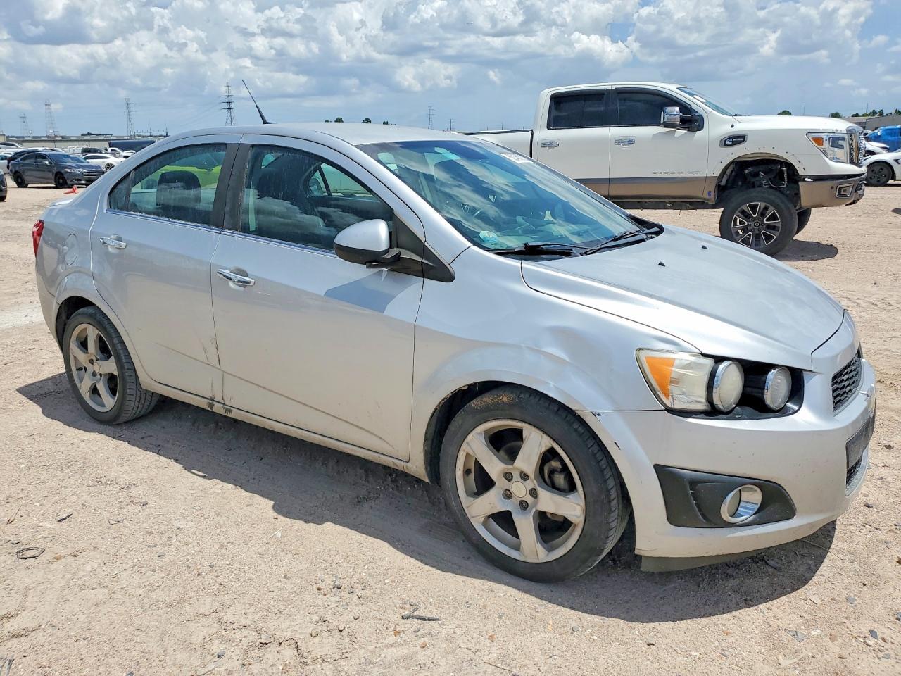 2013 Chevrolet Sonic Ltz - Image 4