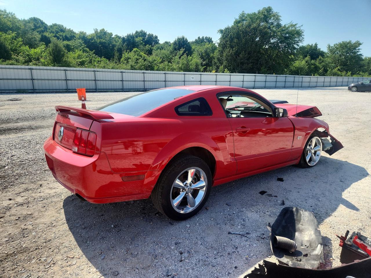 2006 Ford Mustang Gt - Фото 3