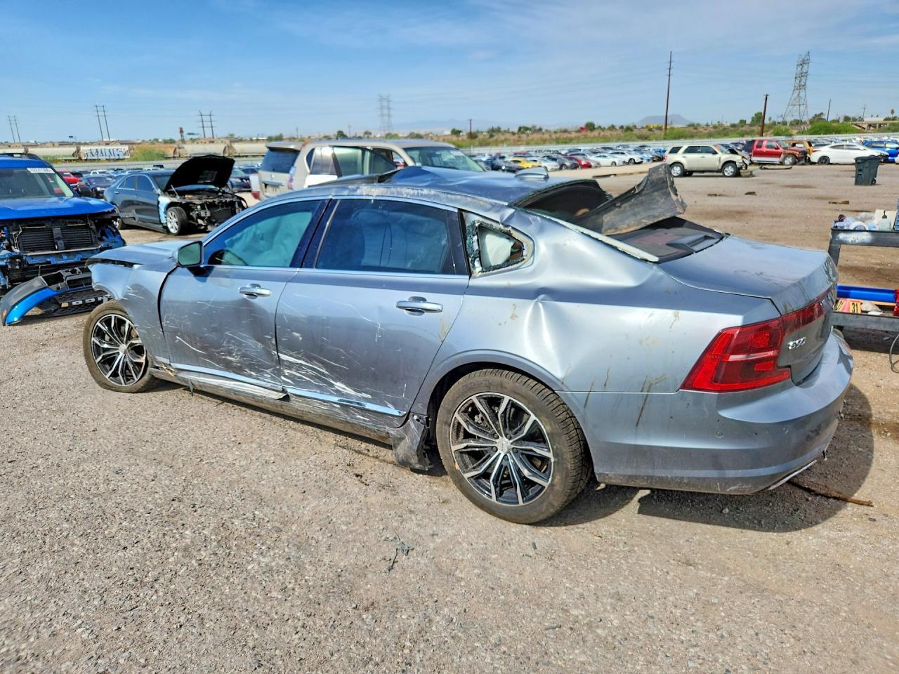 2018 Volvo S90 T6 Inscription - Image 2
