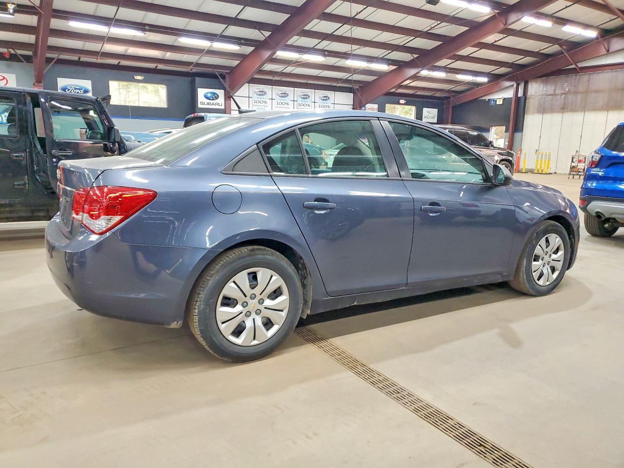 2013 Chevrolet Cruze Ls - Фото 3