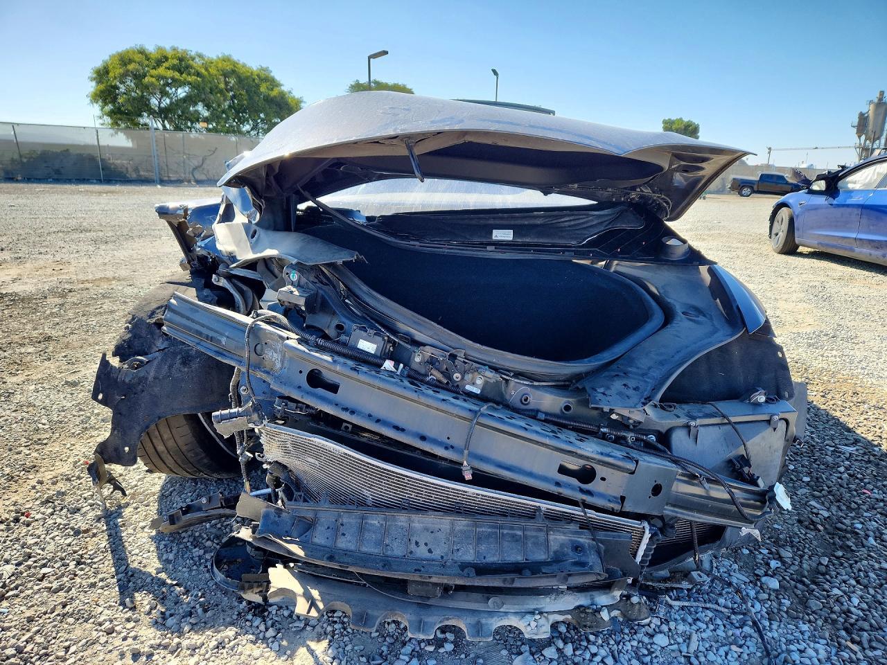 2015 Tesla Model S - Image 5