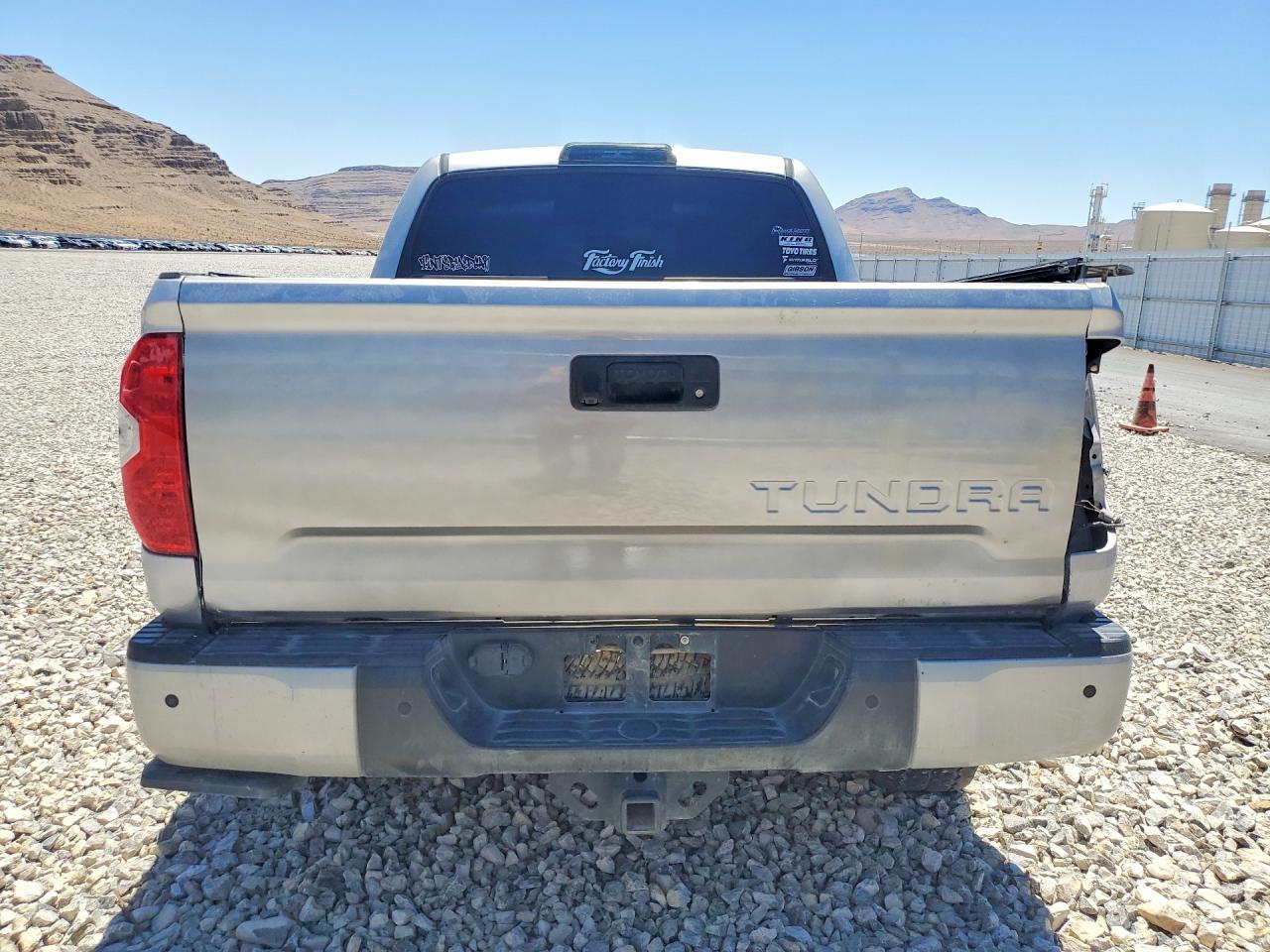 2017 Toyota Tundra Sr5 - Image 6