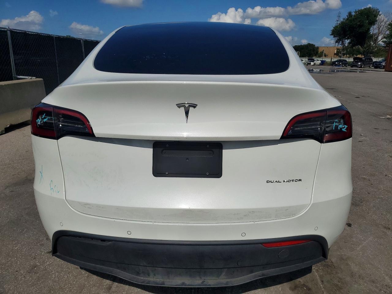 2021 Tesla Model Y - Фото 6