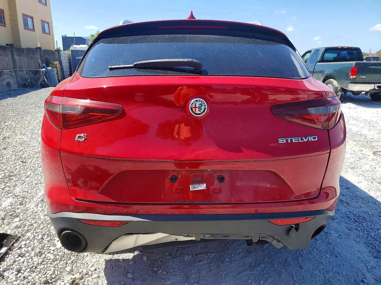 2018 Alfa Romeo Stelvio - Image 6